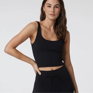 NWT Vuori Daily Crop